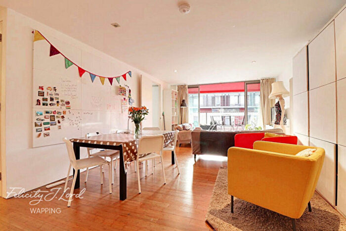 3 Bedroom Flat For Sale In , Plumbers Row, Aldgate, E1