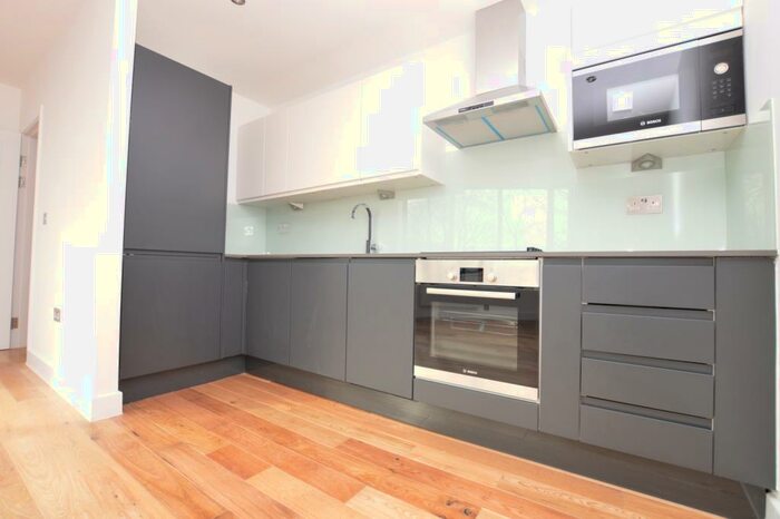 1 Bedroom Flat To Rent In Beckenham Road Beckenham, BR3