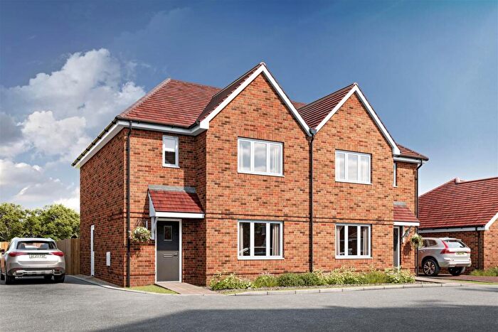3 Bedroom House To Rent In Herringbone Way, Hambrook, Chichester, PO18