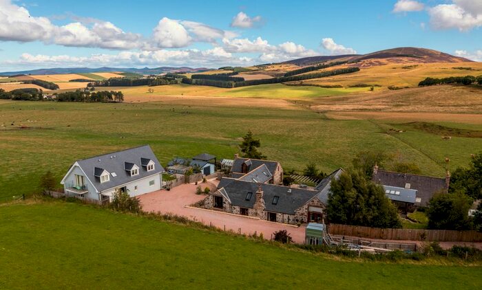 6 Bedroom Detached House For Sale In Gateside Steading & Coach House, Lumphanan, Banchory, Kincardineshire, AB31