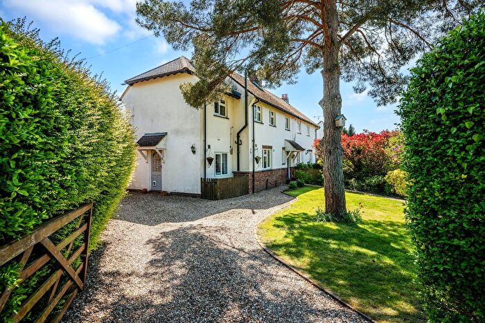 3 Bedroom Semi Detached House For Sale In Ridlands Lane, Oxted, RH8