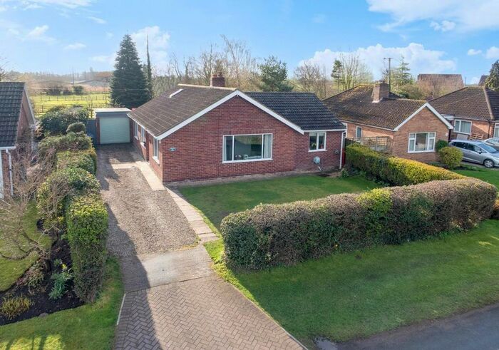 3 Bedroom Detached Bungalow For Sale In Moor End, Kelfield, York, YO19
