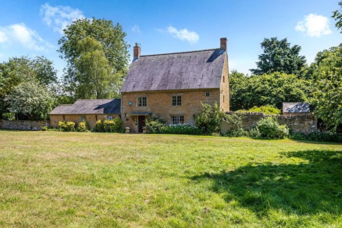 4 Bedroom Detached House To Rent In Sutton Under Brailes, Banbury, Oxfordshire, OX15