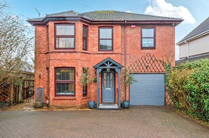 4 Bedroom Detached House For Sale In Leigh Road, Andover, SP10