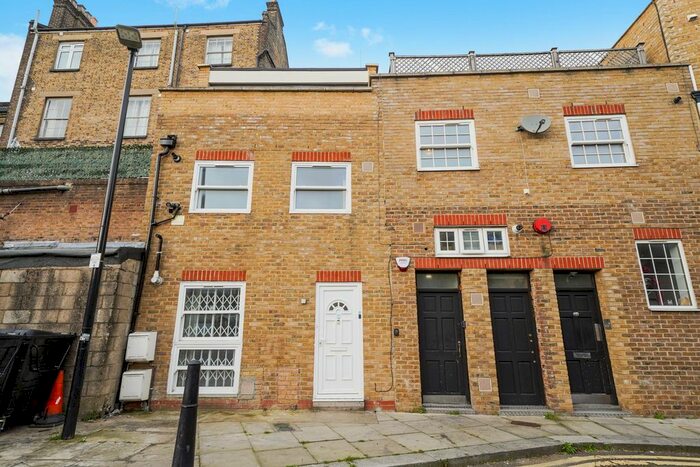 3 Bedroom Terraced House To Rent In Granby Street, Shoreditch, E2