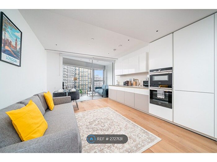 Studio To Rent In Oakley House, London, SW11