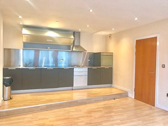 2 Bedroom Property To Rent In Lee Circle, Leicester, LE1