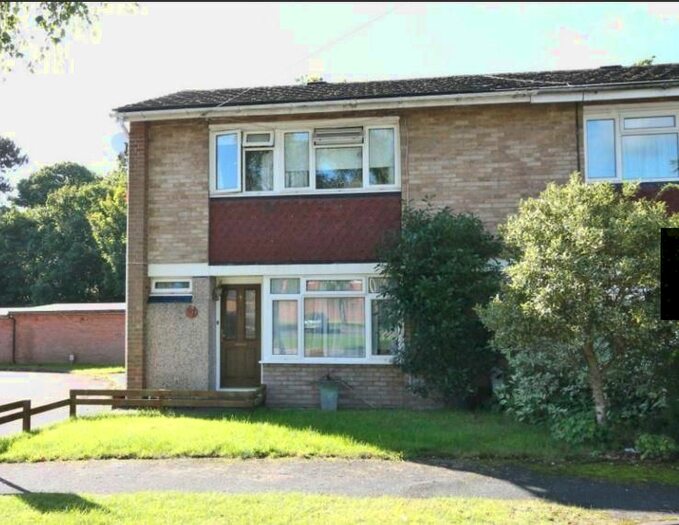 5 Bedroom End Of Terrace House To Rent In Cherrywood Avenue, Englefield Green, Egham, TW20