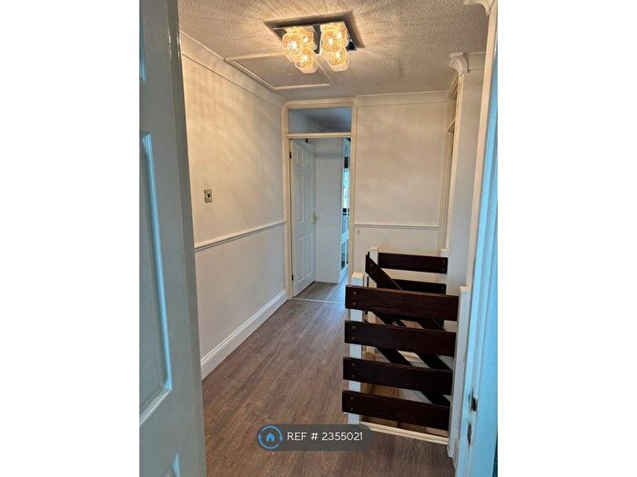 3 Bedroom Terraced House To Rent In Harlans Close, Eaglestone, Milton Keynes, MK6