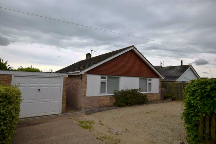 3 Bedroom Bungalow To Rent In Farthinghoe Road, Charlton, Oxfordshire, OX17