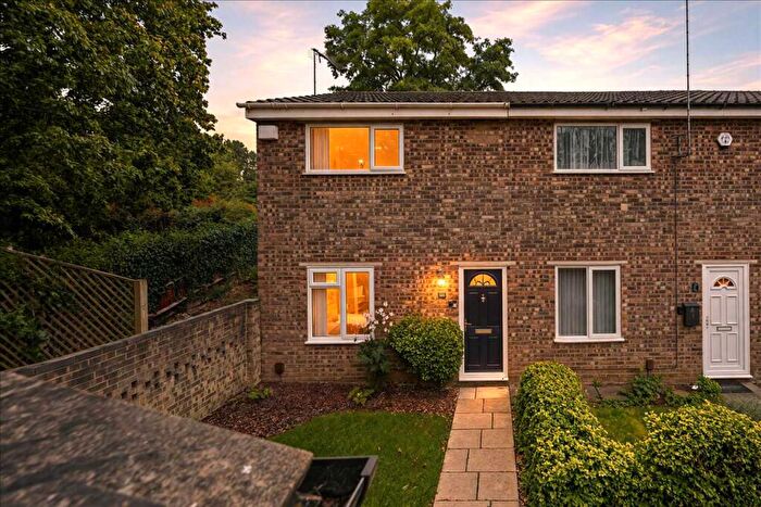2 Bedroom End Of Terrace House For Sale In Henders, Stony Startford, Milton Keynes, MK11