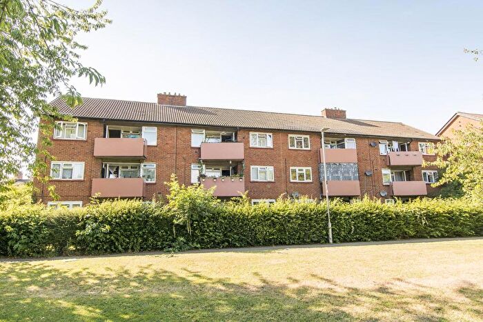 2 Bedroom Flat For Sale In Shropshire Close, Market Harborough, LE16