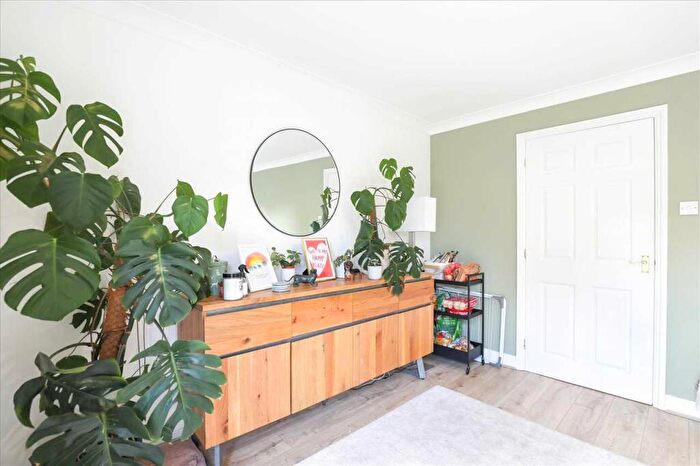 3 Bedroom End Of Terrace House For Sale In Finedon Street, Burton Latimer, NN15