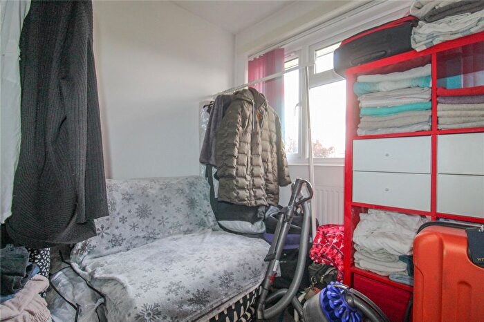 3 Bedroom Terraced House For Sale In Boundary Walk, Trowbridge, BA14