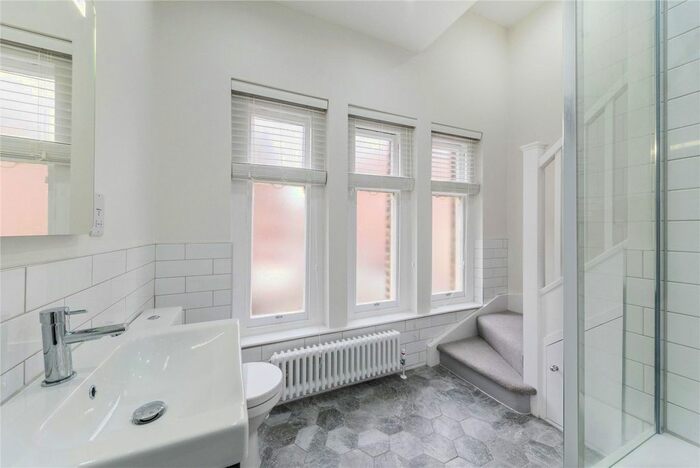 1 Bedroom Flat To Rent In Gower Street, Bloomsbury, WC1E