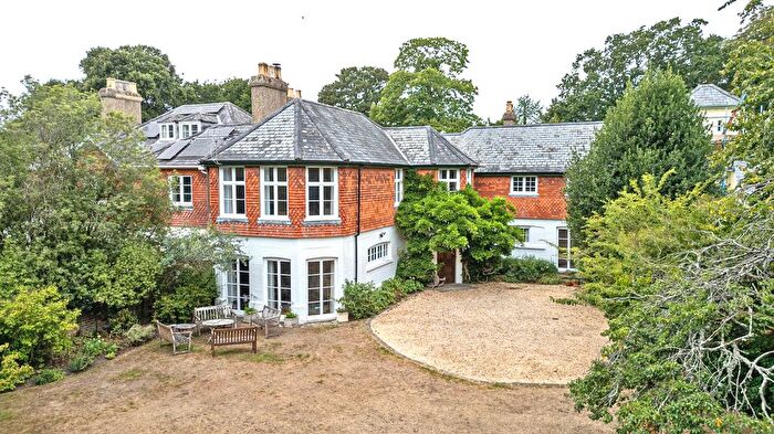 4 Bedroom Terraced House For Sale In Lyndhurst Road, Christchurch, Dorset, BH23