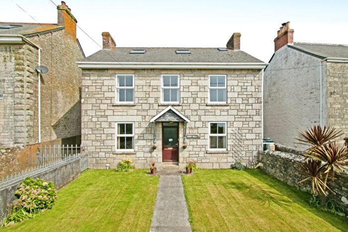 6 Bedroom Detached House For Sale In Higher Road, Helston, TR13