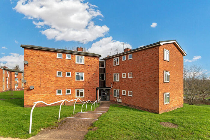 2 Bedroom Flat For Sale In Millbank, Warwick, CV34