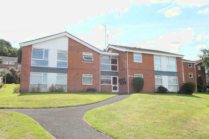 2 Bedroom Apartment To Rent In Fairmile Road, Halesowen, B63