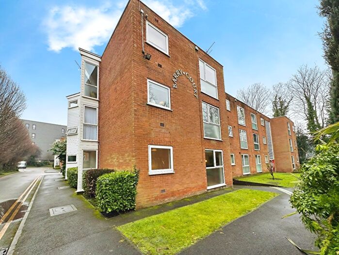 2 Bedroom Flat For Sale In Palatine Road, West Didsbury, Manchester, M20