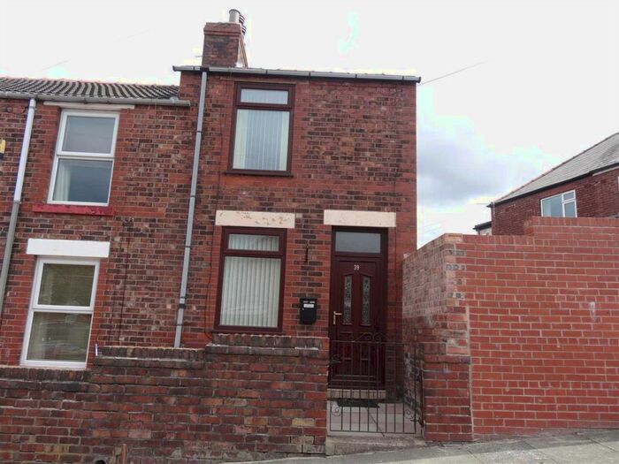 2 Bedroom End Of Terrace House To Rent In Roscoe Street, St. Helens, WA10