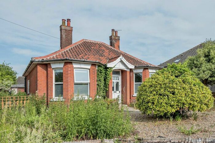 3 Bedroom Detached Bungalow To Rent In St. Johns Road, Stalham, Norwich, NR12