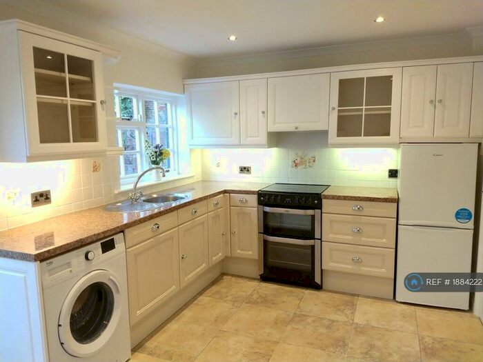 2 Bedroom Terraced House To Rent In River Street, Wilmslow, SK9