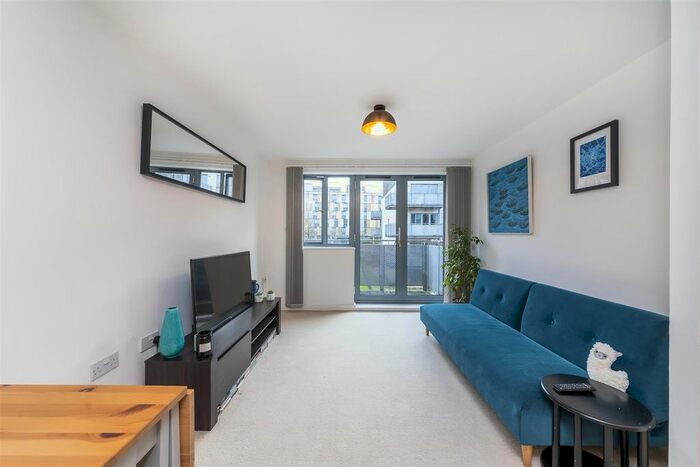1 Bedroom Flat To Rent In Agate Close, Park Royal, NW10