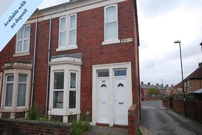 3 Bedroom Flat To Rent In Victoria Road East, Hebburn, NE31