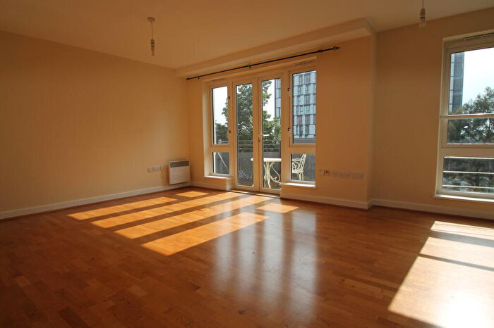 1 Bedroom Apartment To Rent In Park Lane, Croydon, CR0