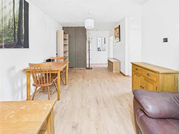1 Bedroom Apartment To Rent In St. John's Road, London, SW11