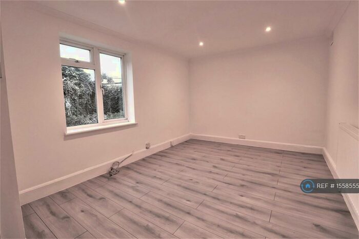 1 Bedroom Semi-Detached House To Rent In Ryecroft Road, London, SE13