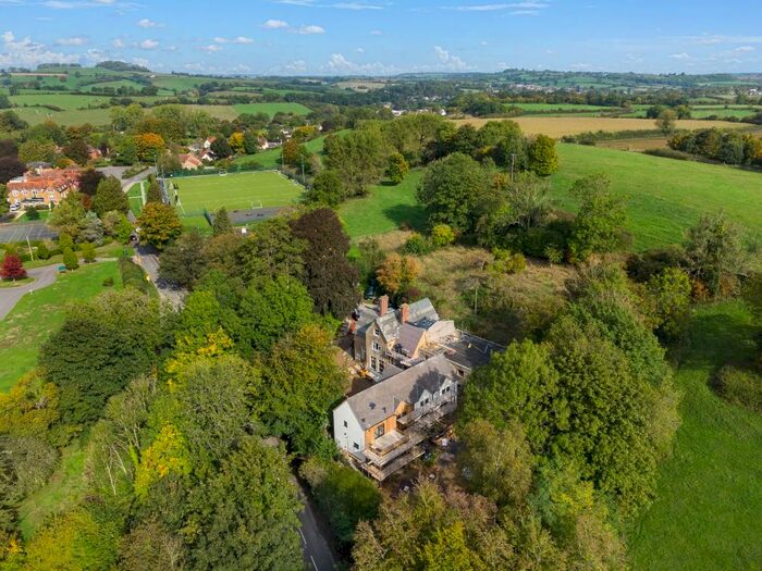 4 Bedroom Semi-Detached House For Sale In Bruton, Somerset, BA10