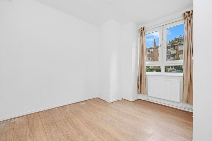 2 Bedroom Apartment To Rent In Sankey House, St James Avenue, London, E2