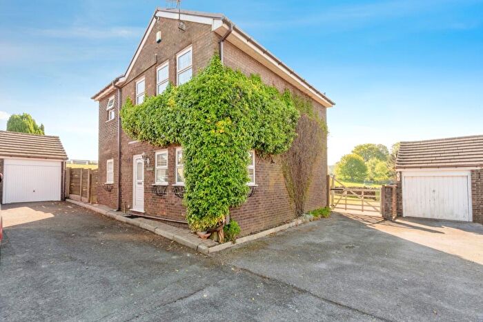4 Bedroom Detached House For Sale In Inchfield, Worsthorne, Burnley, Lancashire, BB10