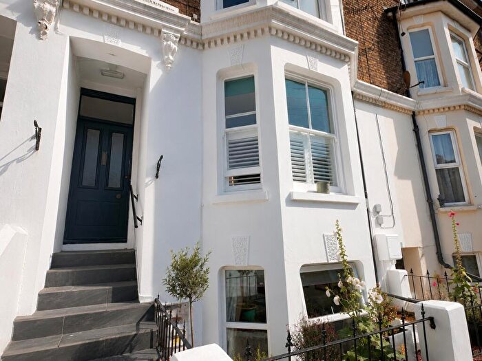 2 Bedroom Apartment For Sale In Ranelagh Road, Deal, Kent, CT14