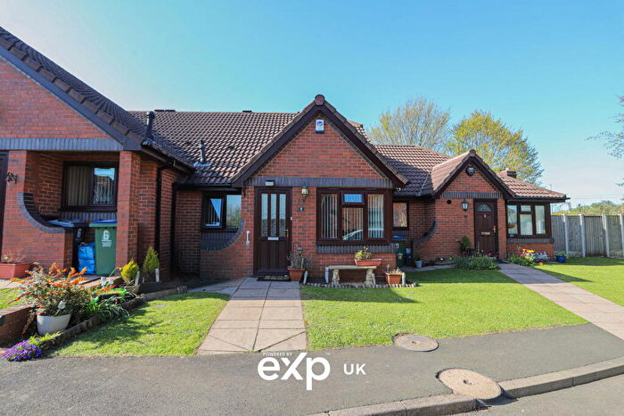 2 Bedroom Terraced Bungalow For Sale In Chatwins Wharf, Tipton, DY4