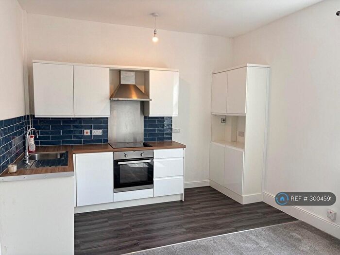 1 Bedroom Flat To Rent In Derby Way, Marple, Stockport, SK6