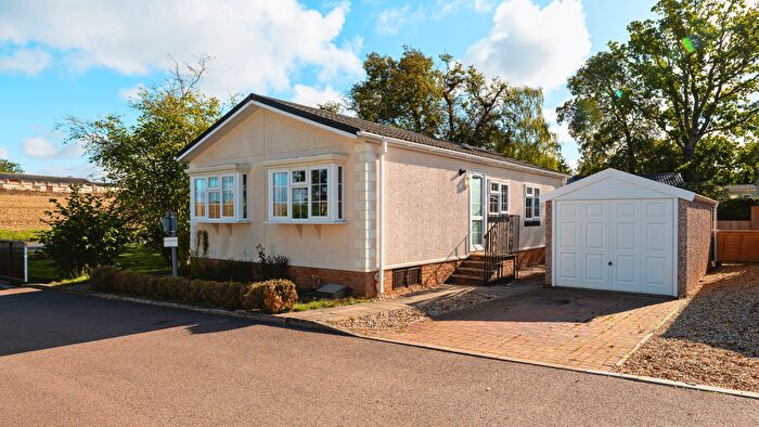 2 Bedroom Park Home For Sale In Shepherds Grove Park, Stanton, IP31