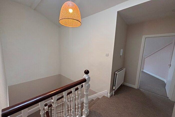 3 Bedroom Flat To Rent In Woodstock Road, Bristol, BS6