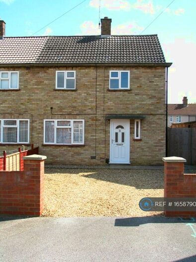 3 Bedroom Semi-Detached House To Rent In Arundel Road, Peterborough, PE4