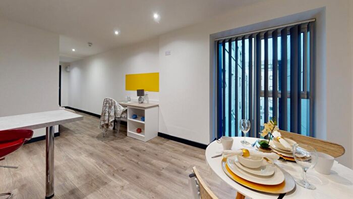 Studio To Rent In Dumfries Street, Luton, LU1