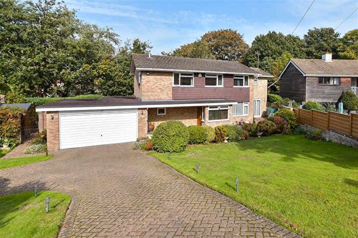4 Bedroom Detached House For Sale In Cornwallis Close, Folkestone, Kent, CT19