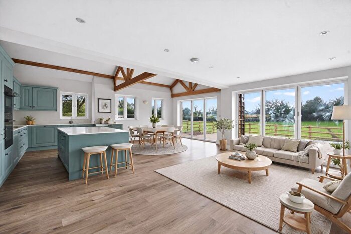 3 Bedroom Detached House To Rent In Byron Barn, Browns Lane, Knowle, B93