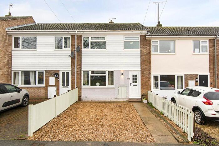 3 Bedroom Terraced House For Sale In Lindsey Gardens, Market Harborough, LE16