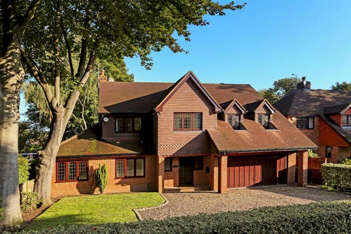 5 Bedroom Detached House To Rent In Gower Road, Weybridge, KT13