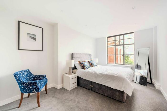 3 Bedroom Flat To Rent In Maida Vale, Maida Vale, London, W9