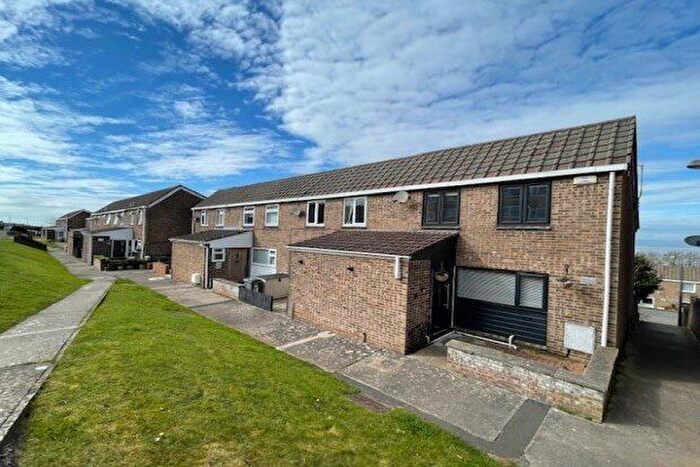 3 Bedroom End Of Terrace House To Rent In Pembroke Road, Bristol, BS20