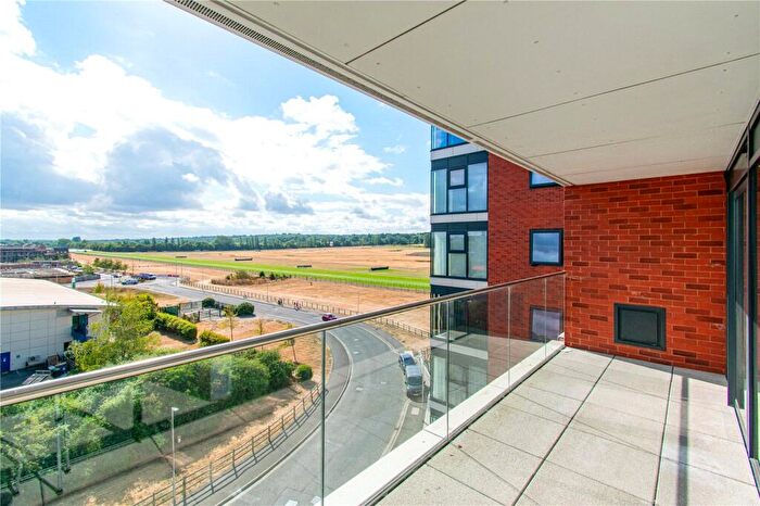 1 Bedroom Apartment To Rent In Kingman Way, Newbury, Berkshire, RG14