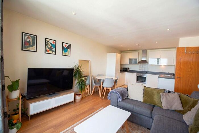2 Bedroom Apartment To Rent In Kelso Place, Manchester, M15